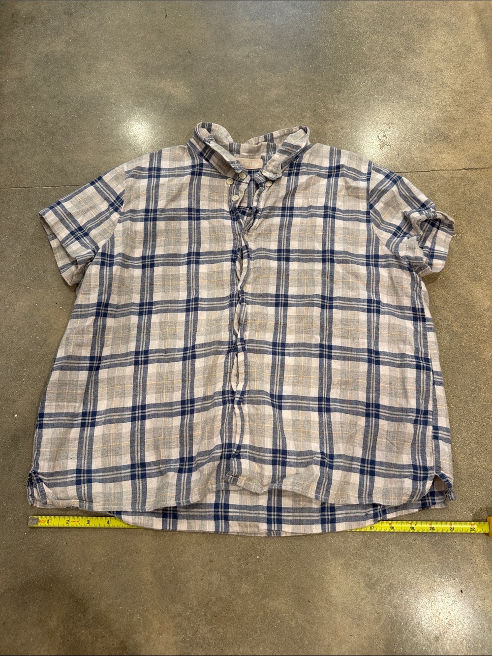 CP Shades brushed, cotton Plaid Button-Down short, sleeved Shirt.